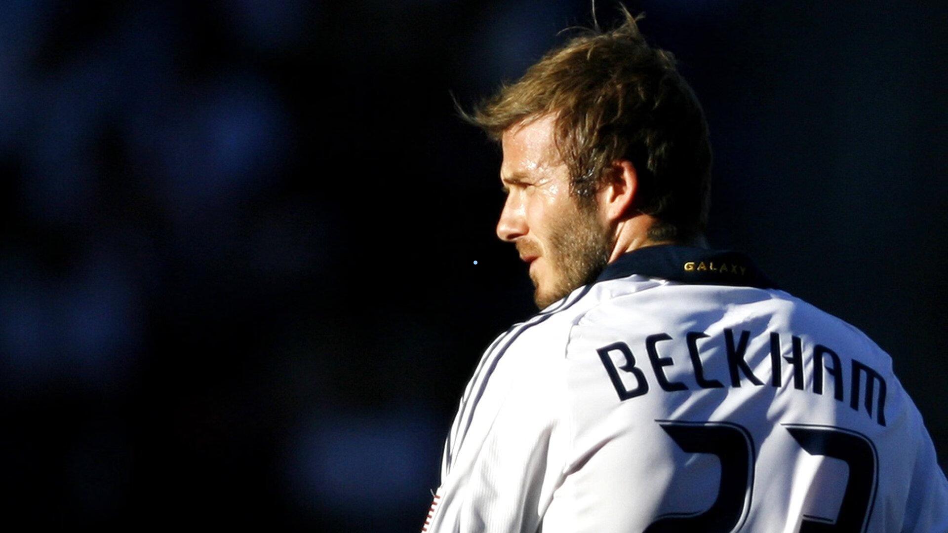 海斯诠释团队精神，拼劲与能量驱动全队前行